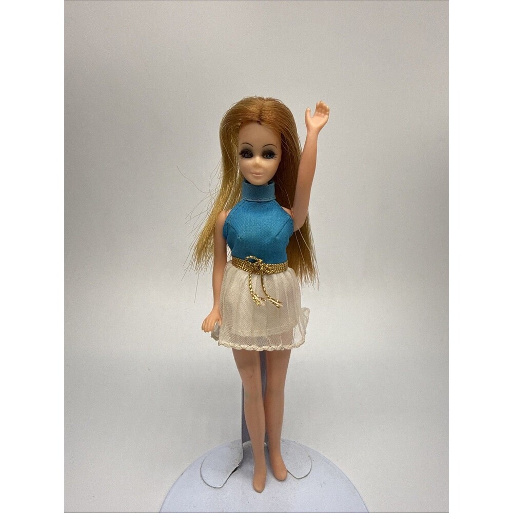 VINTAGE Topper Dawn Doll 1970 Golden Blonde A11A Head Mold Made in Hong Kong